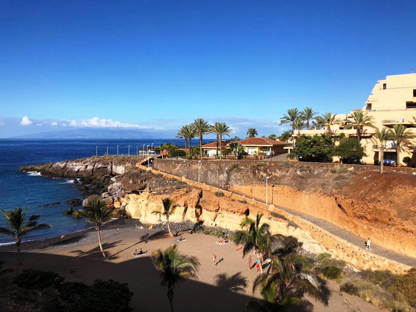 Blue Bay Paradise - Beach Front Apartment With Sea View Плая Параизо Екстериор снимка
