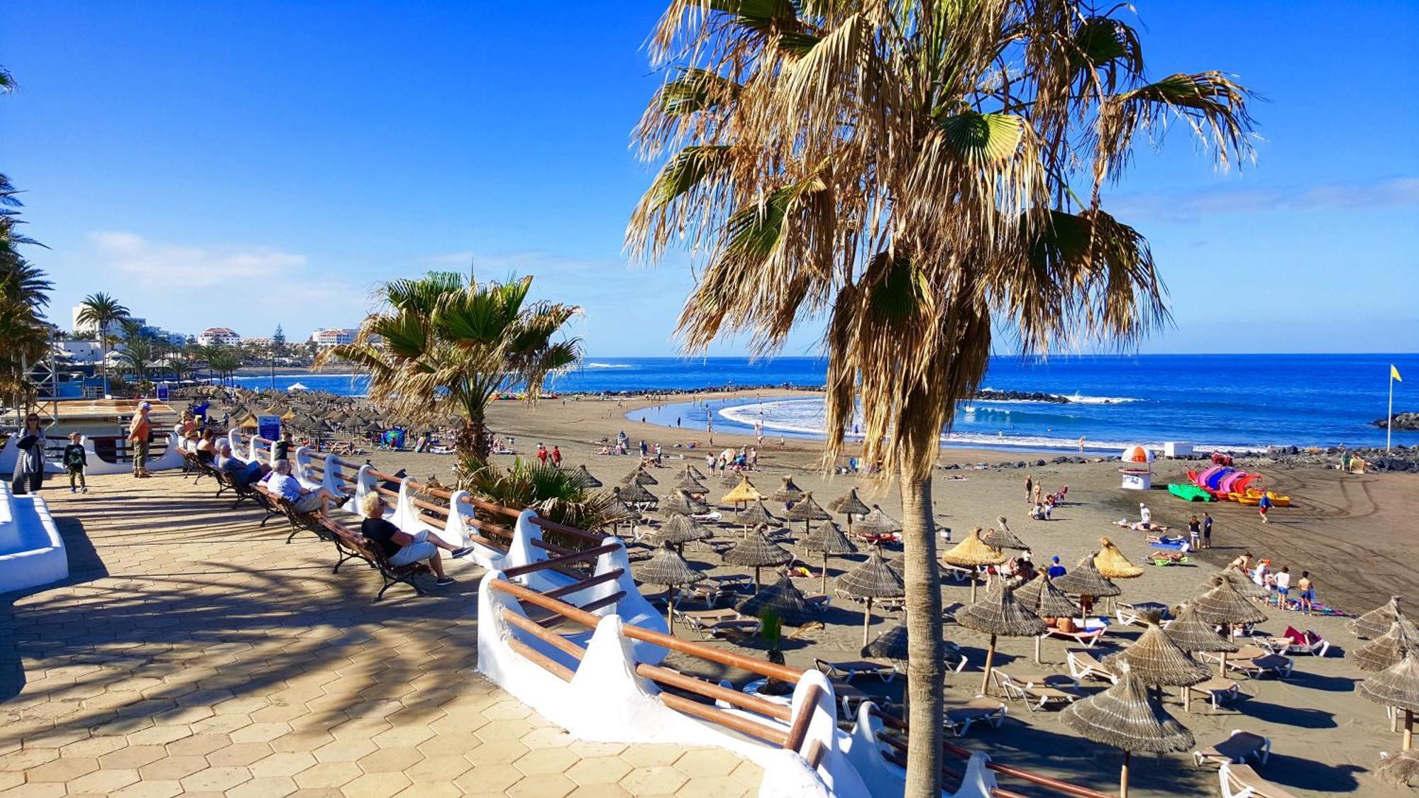 Blue Bay Paradise - Beach Front Apartment With Sea View Плая Параизо Екстериор снимка