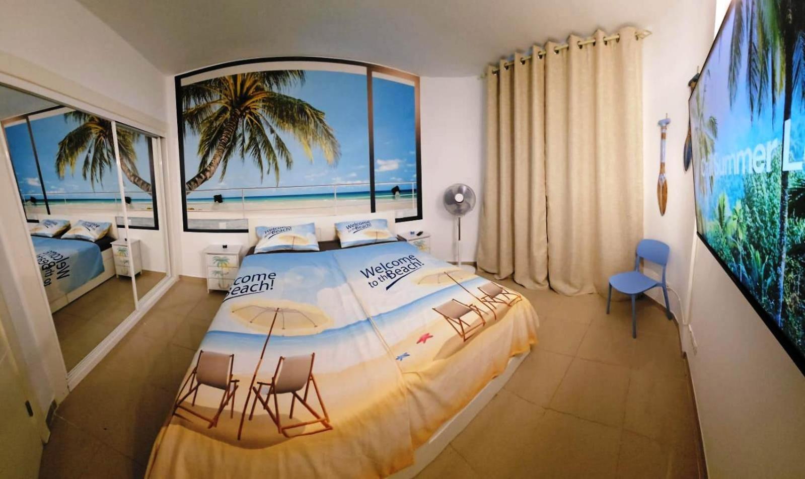 Blue Bay Paradise - Beach Front Apartment With Sea View Плая Параизо Екстериор снимка