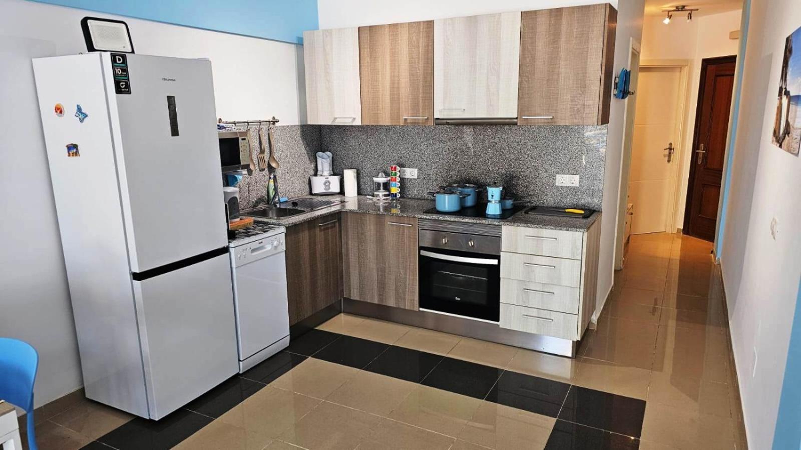 Blue Bay Paradise - Beach Front Apartment With Sea View Плая Параизо Екстериор снимка